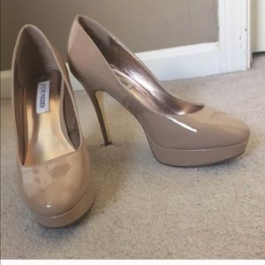 ✖️SOLD✖️Steve Madden Nude Platform Pump Heels 9